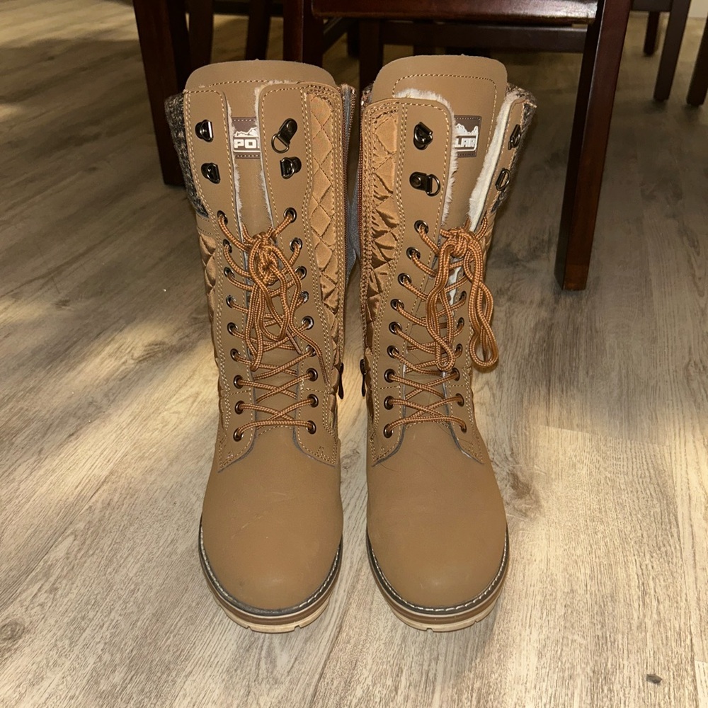 Polar winter boots